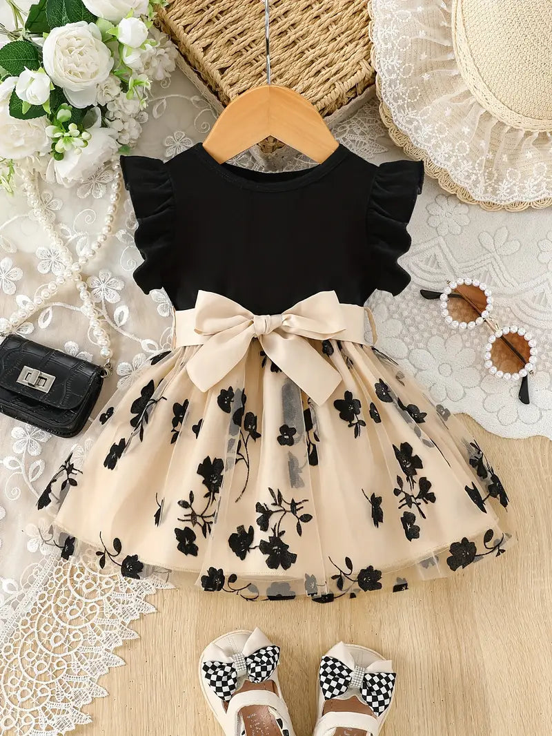 🖤 Adorable Black Floral Mesh Dress with Ruffled Sleeves & Beige Tulle Skirt for Little Girls