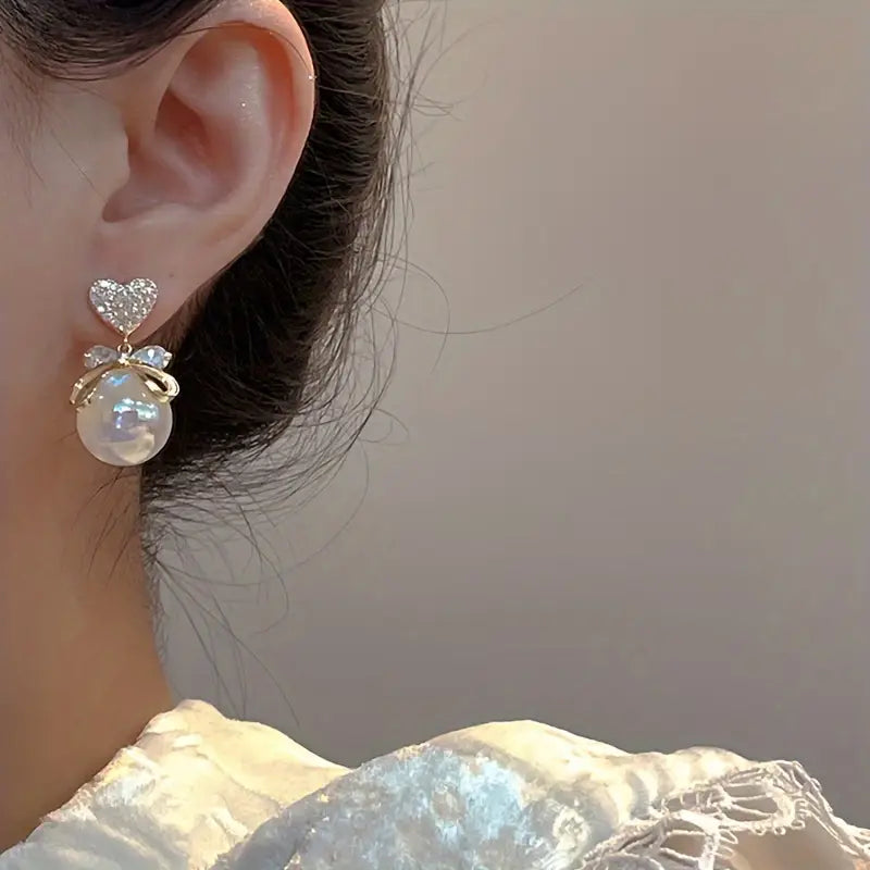 Vintage Elegant Heart Design Rhinestone Embellished Zinc Alloy Drop