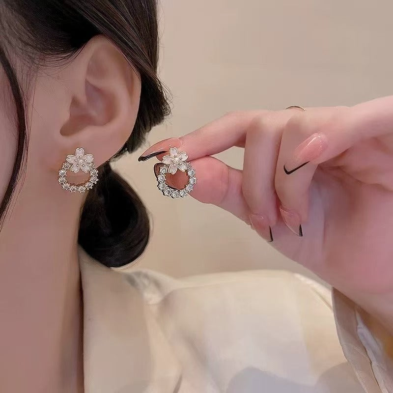 Fashion Dripping Oil Peach Blossom Studs Women